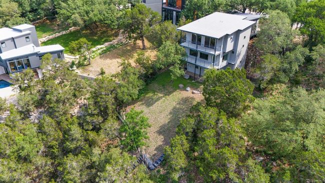 14207 Red Feather Trl, House other with 3 bedrooms, 4 bathrooms and 2 parking in Austin TX | Image 33