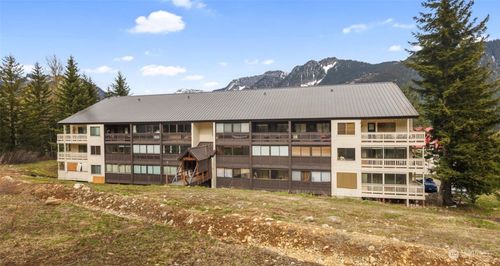 612-223 Hyak Drive E, Snoqualmie Pass, WA, 98068 | Card Image