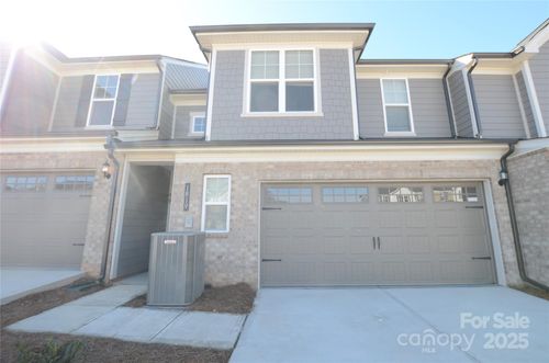 1819 Teachers House Rd Nw, Concord, NC, 28027-9812 | Card Image