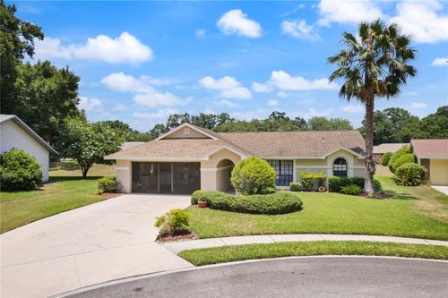 37147 Foxrun Pl, ZEPHYRHILLS, FL, 33542-0637 | Card Image