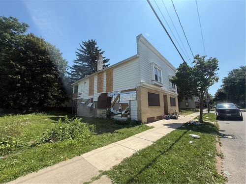 202 Saratoga Ave, Rochester, NY, 14608-1186 | Card Image