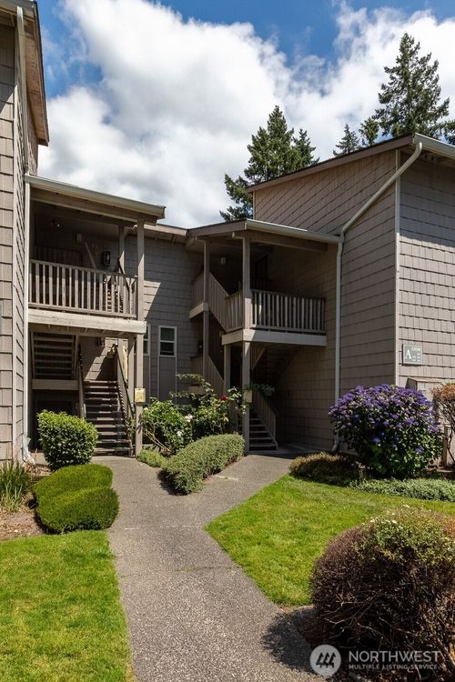 apt-a104-33006 17th Pl S, Federal Way, WA, 98003-6417 | Card Image