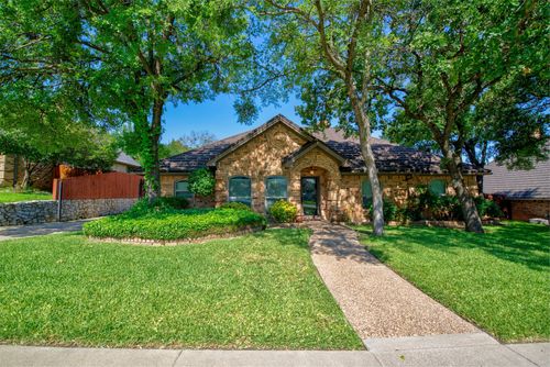 3133 Hurstview Drive, Hurst, TX, 76054 | Card Image