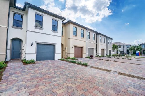 8656 Escue St, Lake Worth, FL, 33467-7414 | Card Image