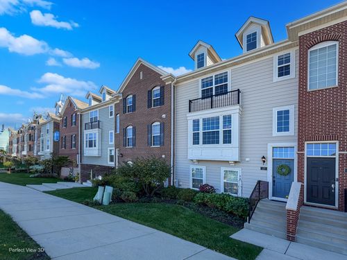27 Bethel Ln, Schaumburg, IL, 60194-5155 | Card Image