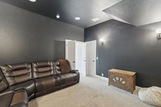 Upstairs Media Room | Image 21