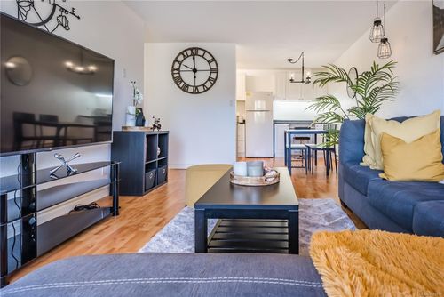 208-1600 Dufferin Cres, Nanaimo, BC, V9S5N2 | Card Image