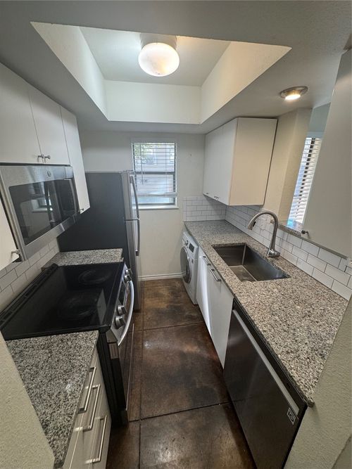 apt-1-806 W Sycamore St, Denton, TX, 76201-5994 | Card Image