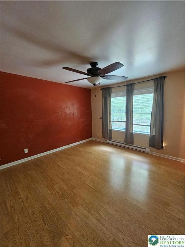 178 Sparrow Ln, House other with 3 bedrooms, 2 bathrooms and null parking in Jim Thorpe PA | Image 11