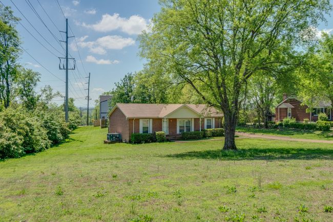 3804 Ashland City Hwy, House other with 3 bedrooms, 2 bathrooms and null parking in Nashville TN | Image 6