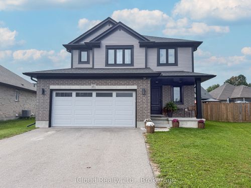 15 Curren Cres, Tillsonburg, ON, N4G0J3 | Card Image