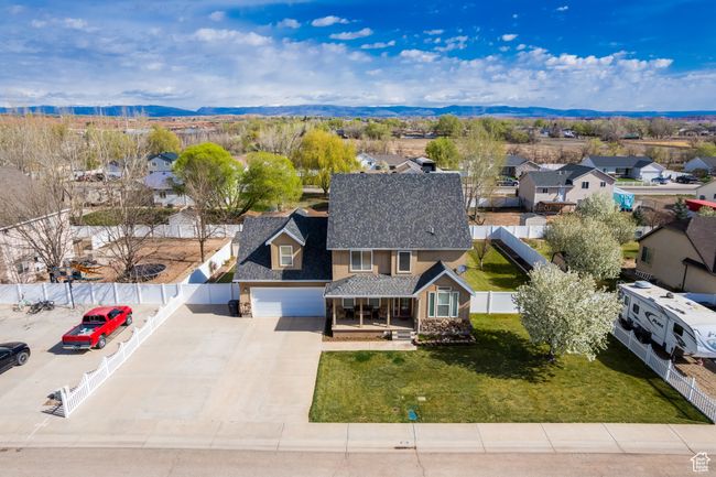 Drone / aerial view featuring a mountain view and a residential view | Image 39