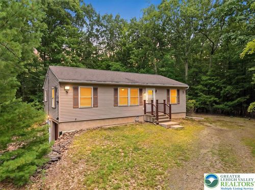 158 Pioneer Rd, Kunkletown, PA, 18058-7800 | Card Image