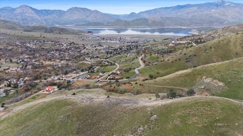 3200 Shadow Mountain Dr, Lake Isabella, CA, 93240-9806 | Card Image