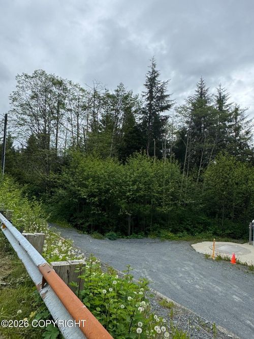 805 Lake St, Sitka, AK, 99835-7206 | Card Image