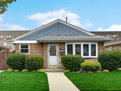 10445 S Avenue E, Chicago, IL, 60617-6348 | Card Image