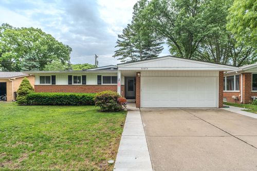 32973 Grennada St, Livonia, MI, 48154-4117 | Card Image