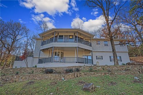 111 Western Dr, Russellville, AR, 72801-7033 | Card Image