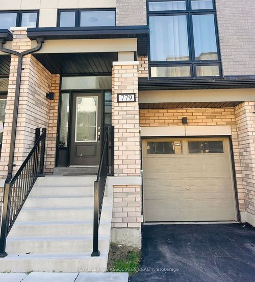 779 Heathrow Path, Oshawa, ON, L1K3G4 | Card Image
