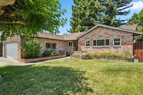 2013 Knight Ave, Petaluma, CA, 94954-3829 | Card Image