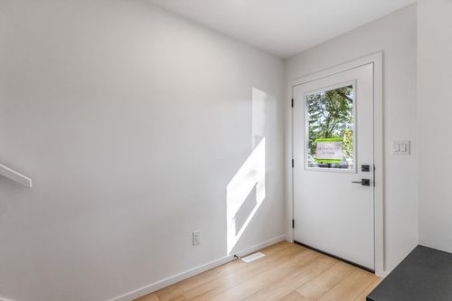 12411 81 St Nw, Edmonton, AB, T5B2T6 | Card Image