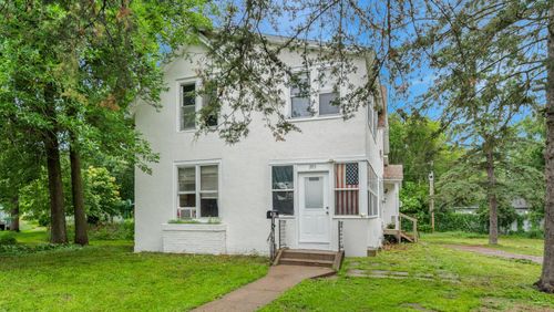 205 1st Ave Se, Pine City, MN, 55063-5951 | Card Image