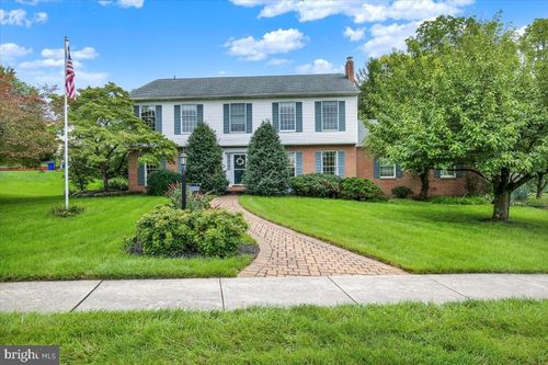 5 Chelsea Cir, READING, PA, 19606-2962 | Card Image