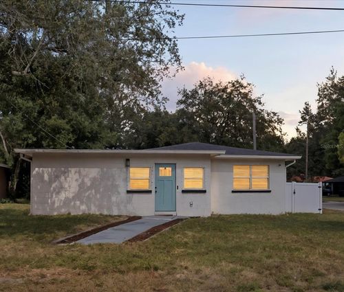 3020 E Idlewild Ave, TAMPA, FL, 33610-3605 | Card Image