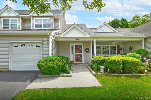 102 Winged Foot Way, Riverhead, NY, 11901 | Card Image