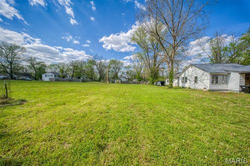 315 E Eldon St, Saint James, MO, 65559-1605 | Card Image