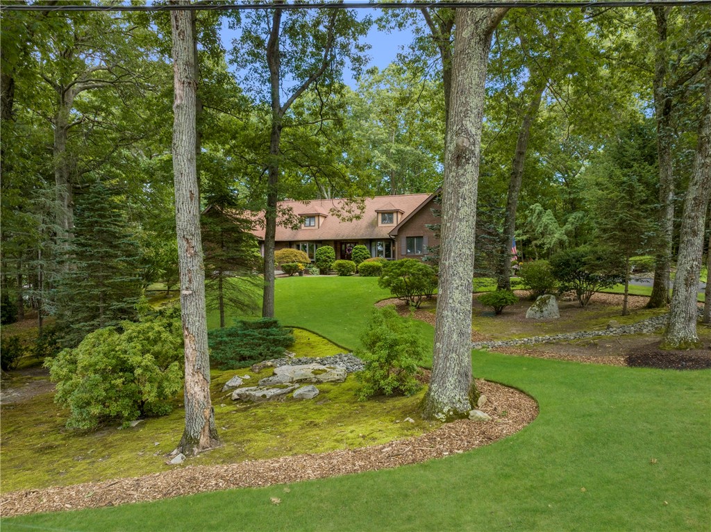 Oak Hill Dr, Lincoln, RI 02865