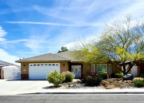 424 S Inyo St, Ridgecrest, CA, 93555-8613 | Card Image