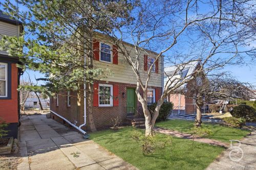 94-11 70th Avenue, New York, NY, 11375 | Card Image