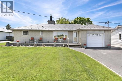 4831 11th Concession Rd, Maidstone, ON, N0R1K0 | Card Image