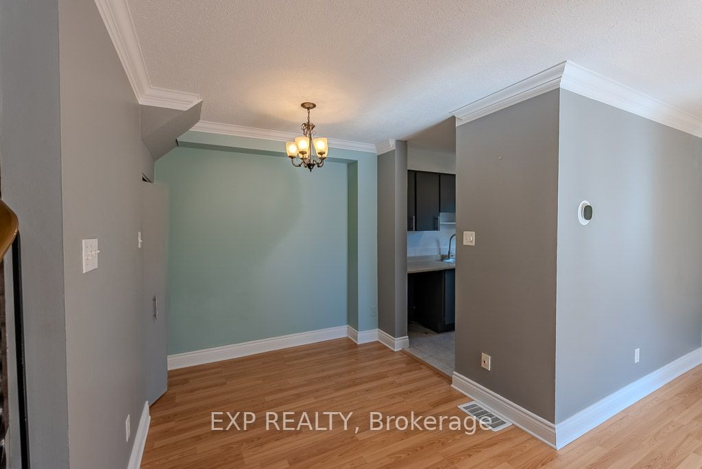 Residential Lease in Bells Corners and South to Fallowfield 5