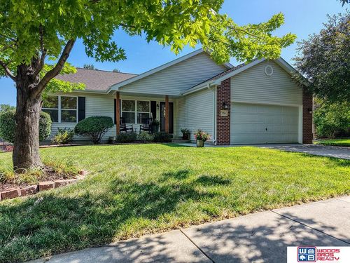 530 W Carrine Dr, Lincoln, NE, 68521-5334 | Card Image