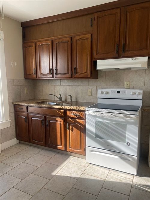 1-72 Nash Rd, New Bedford, MA, 02746-5370 | Card Image