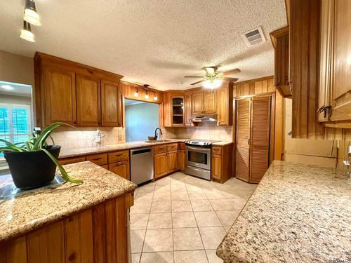 10024 Ridgely Rd, Baton Rouge, LA, 70809-2833 | Card Image