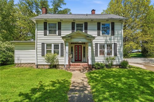 224 W Market St, Mercer, PA, 16137-1013 | Card Image