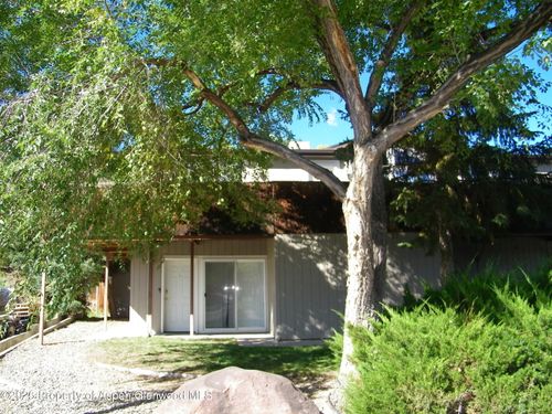 531 Park Ave, Rifle, CO, 81650-3421 | Card Image