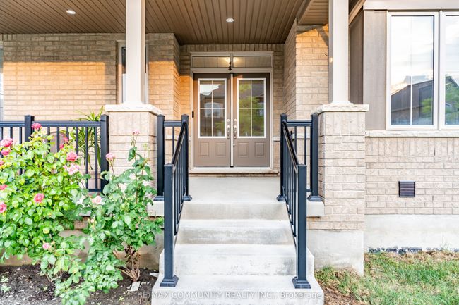 10 Hornchurch St, House other with 6 bedrooms, 5 bathrooms and 2 parking in Whitby ON | Image 6