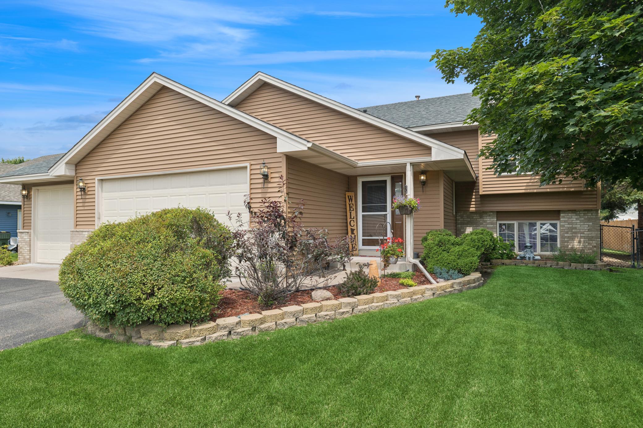123rd Ln, Minneapolis, MN 55449