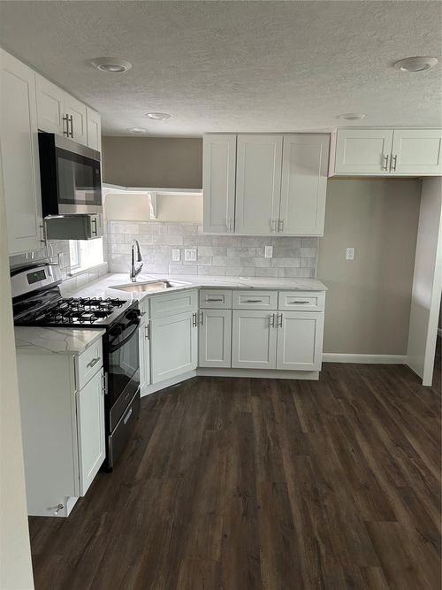 29902 Kingbird Dr, Tomball, TX, 77377-3856 | Card Image