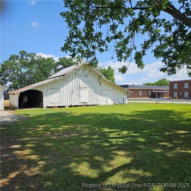 895 N Broad Ridge Rd, House other with 3 bedrooms, 2 bathrooms and null parking in Orrum NC | Image 23