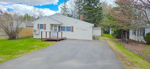 29 Elizabeth Street, Presque Isle, ME, 04769 | Card Image