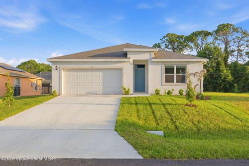 673 Bremerhaven St Nw, PALM BAY, FL, 32907-9336 | Card Image