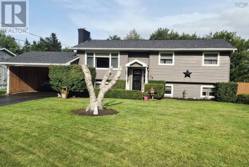 15 Sillery Drive, Valley, NS, B6L4H8 | Card Image