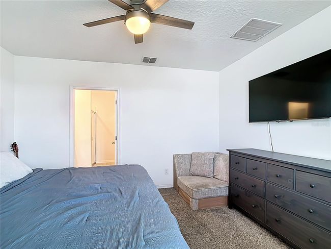 29783 Anahid Dr, House other with 3 bedrooms, 2 bathrooms and null parking in LEESBURG FL | Image 17