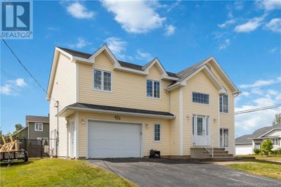 96 Forest Grove Rd, House other with 4 bedrooms, 3 bathrooms and null parking in Moncton NB | Image 2