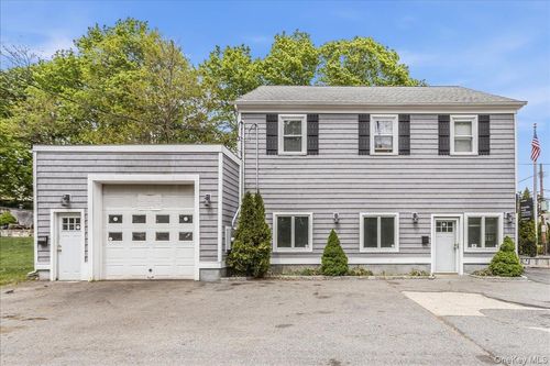 336 Forest Ave, Locust Valley, NY, 11560-2122 | Card Image